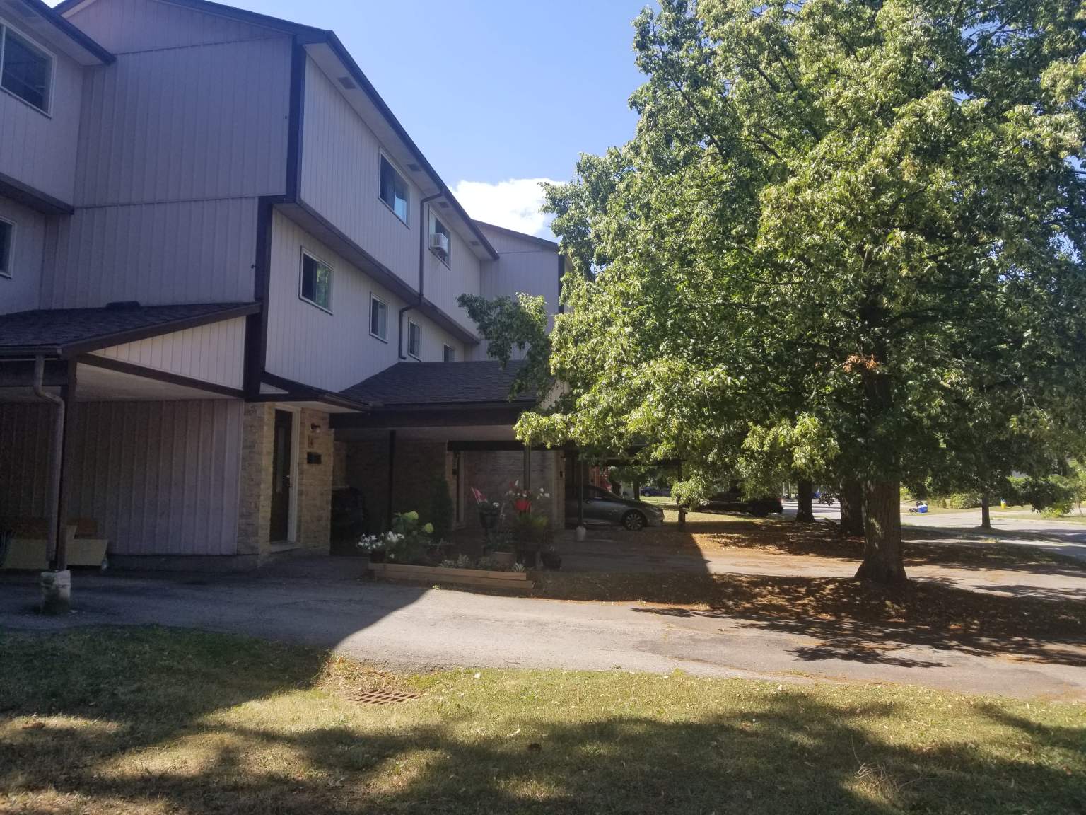 80 Churchill Street — photo 2