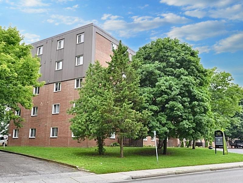 183 Lisgar Avenue — photo 1
