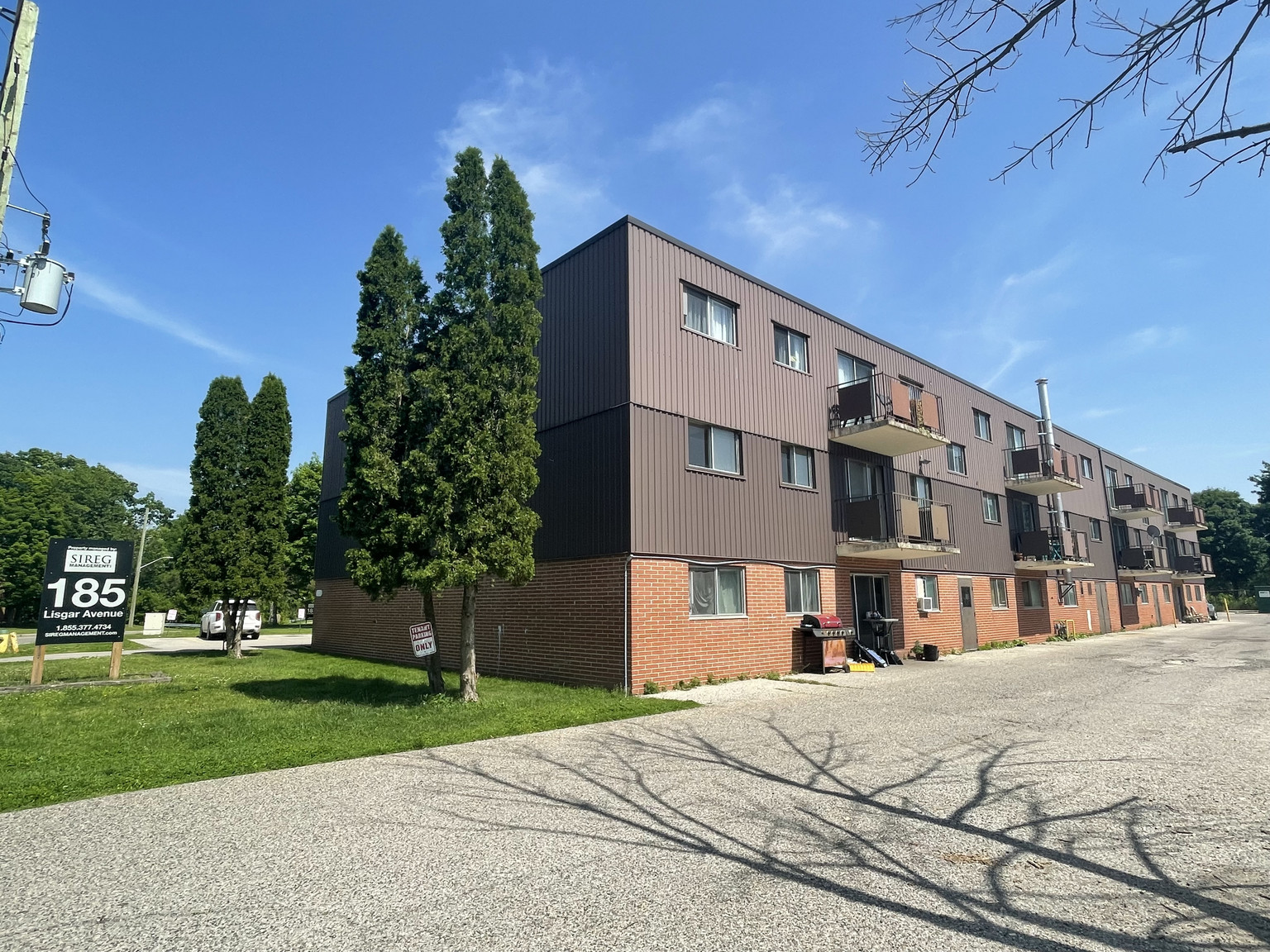 185 Lisgar Avenue — photo 8