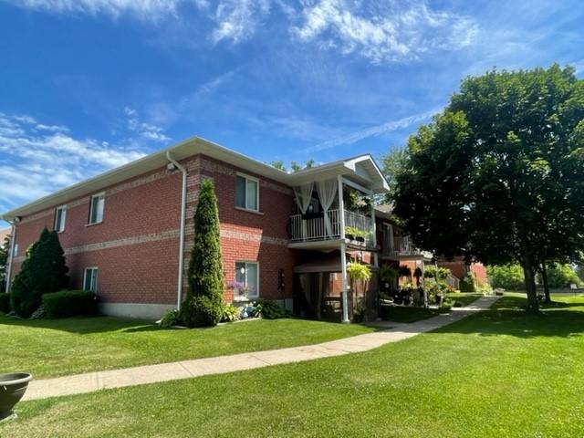 236 Margaret Avenue — photo 4