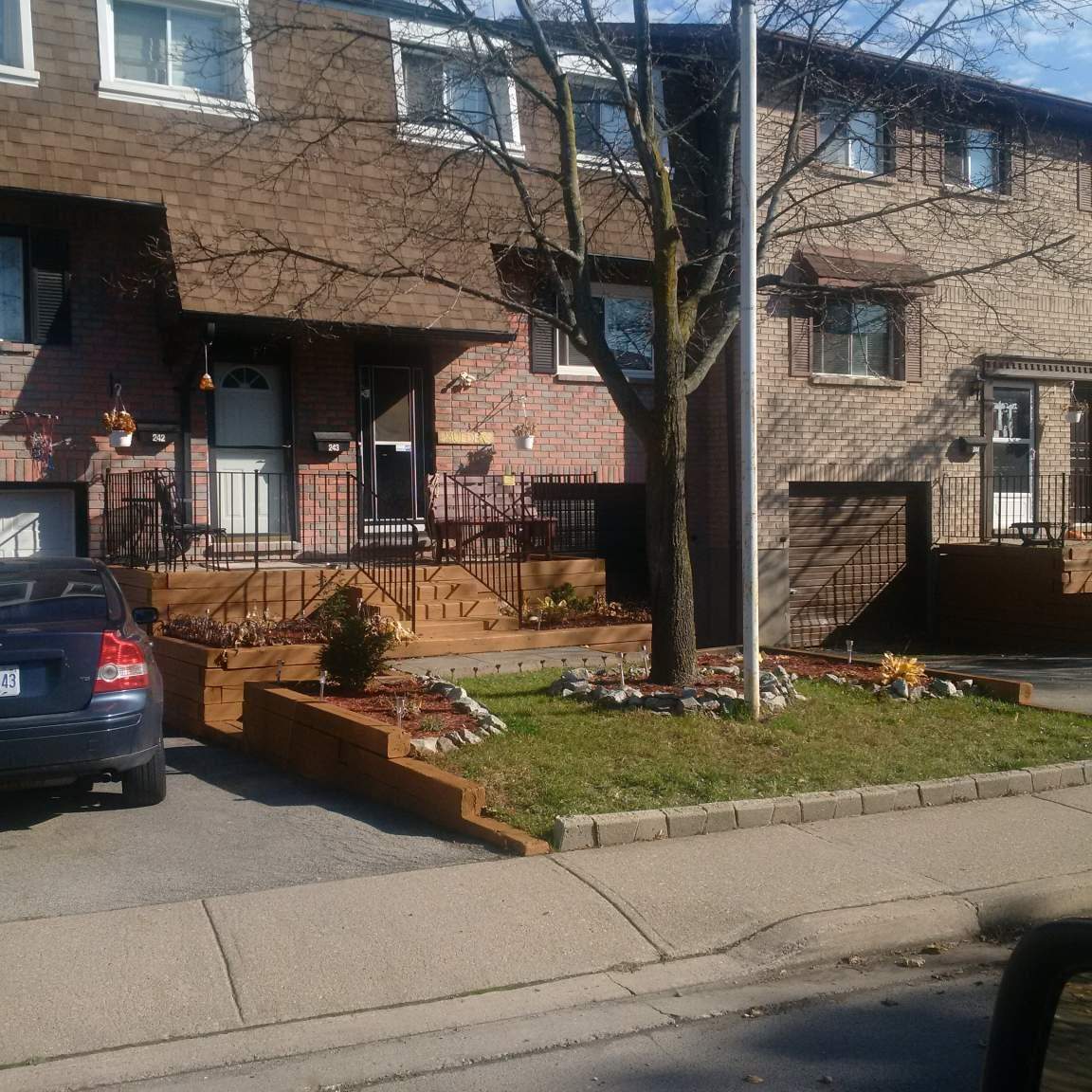 195 Denistoun Street — photo 2