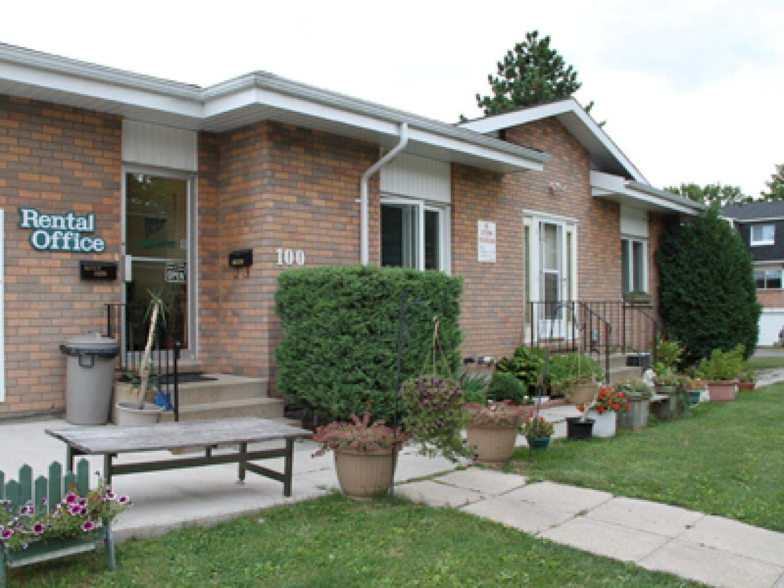 195 Denistoun Street — photo 6