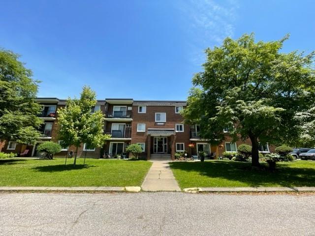 9555 Tecumseh Road East — photo 3
